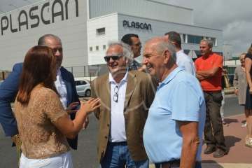 Acto de descubrimiento de la placa de la calle de Farmacéutico Francisco Artiles Betancor (Foto TA)